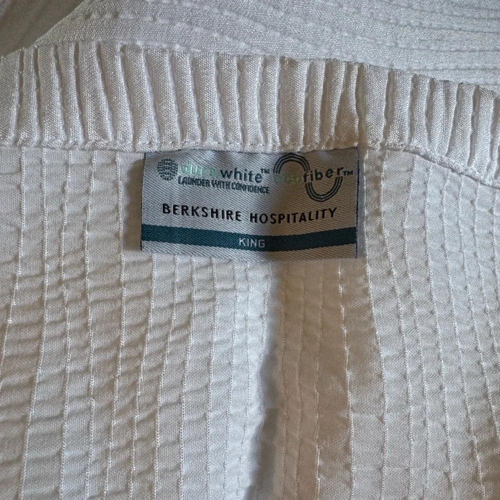 Berkshire Hospitality Textured King Fabric